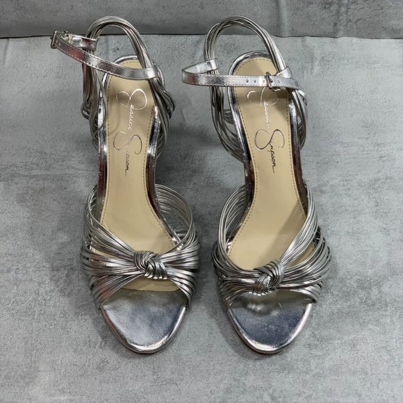 Jessica Simpson Silver Strappy Knotted Vamp Detail - Picture 6 of 10